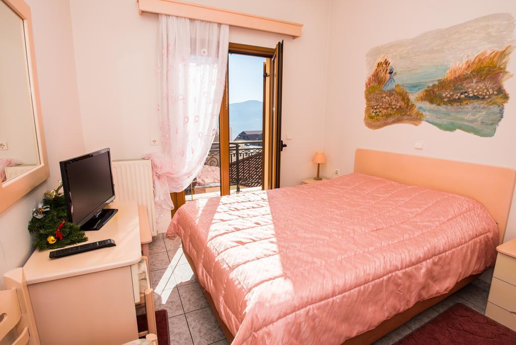 Artemis Hotel Karpenísion Værelse billede