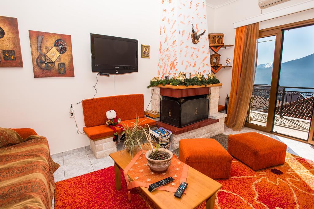 Artemis Hotel Karpenísion Eksteriør billede