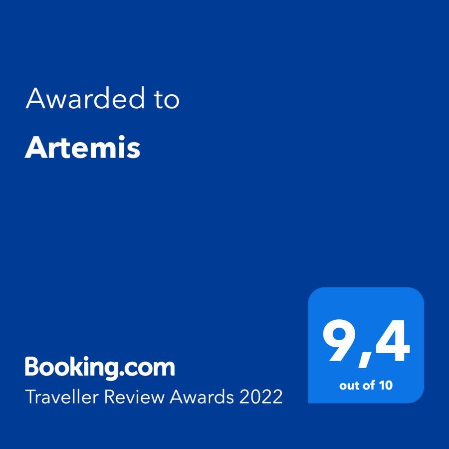 Artemis Hotel Karpenísion Eksteriør billede