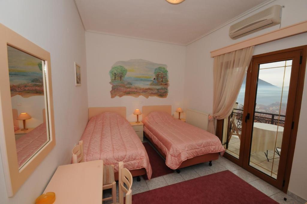 Artemis Hotel Karpenísion Værelse billede